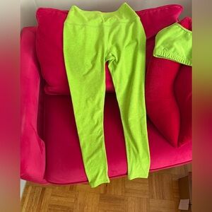 Beyond yoga lime green legging